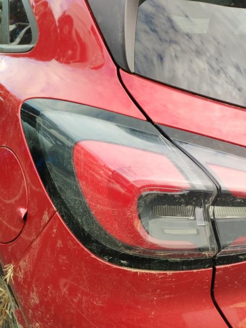 Image Feu arriere principal gauche (feux) - FORD PUMA 2