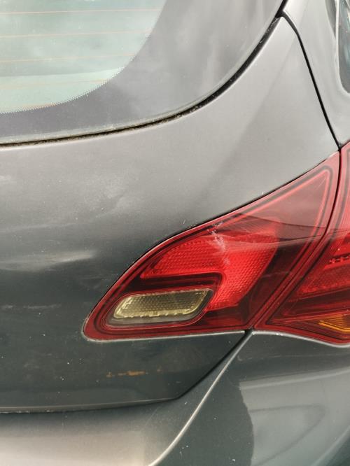Image Feu arriere secondaire droit (feux) - OPEL ASTRA J