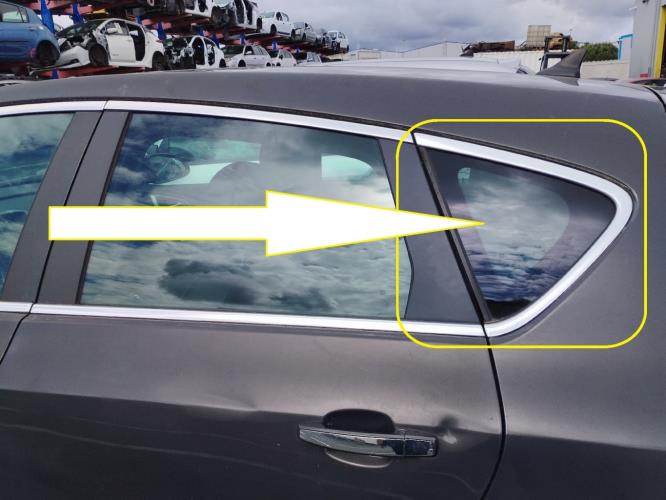 Image Custode arriere gauche - OPEL ASTRA J