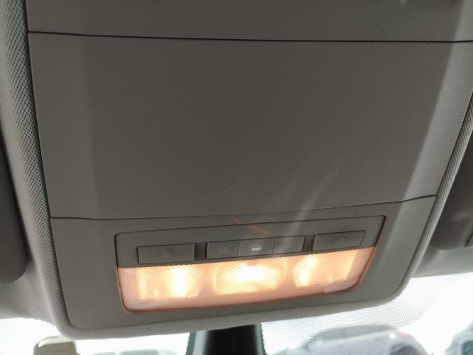 Image Eclairage de plafonnier - OPEL ASTRA J