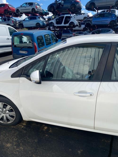 Image Porte avant gauche - PEUGEOT 208 1