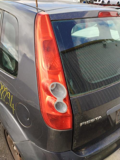 Image Feu arriere principal gauche (feux) - FORD FIESTA 5
