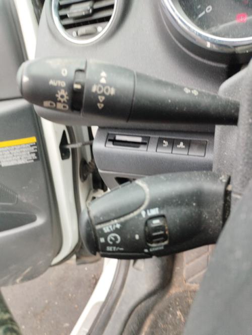 Image Com (Bloc Contacteur Tournant+Commodo Essuie Glace+Commodo Phare) - PEUGEOT 3008 1