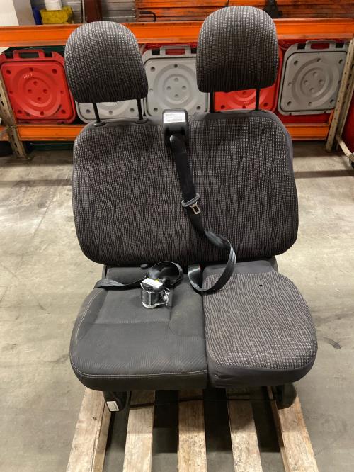 Image Siege avant droit (banquette double) - RENAULT TRAFIC 3 COURT