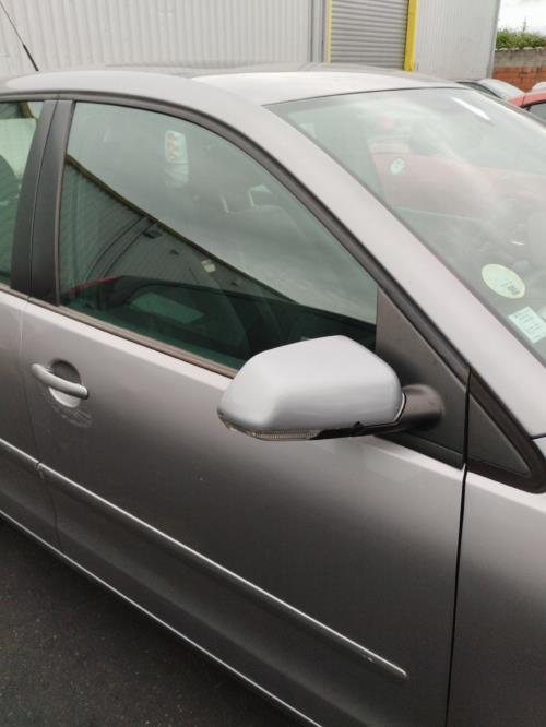 Image Porte avant droit - VOLKSWAGEN POLO 4