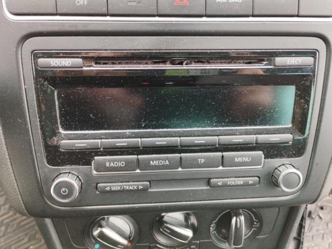 Image Autoradio d'origine - VOLKSWAGEN POLO 5