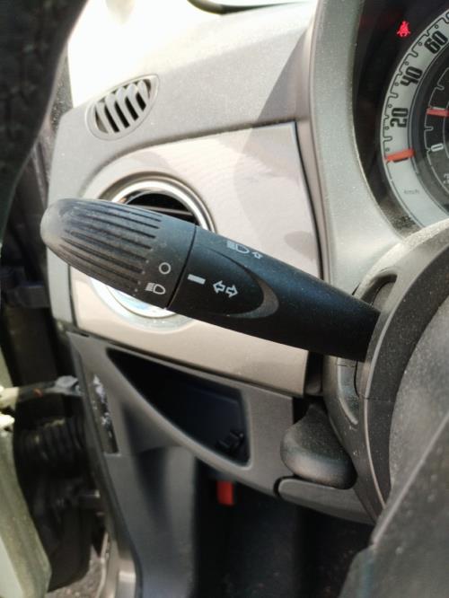 Image Com (Bloc Contacteur Tournant+Commodo Essuie Glace+Commodo Phare) - FIAT 500 2