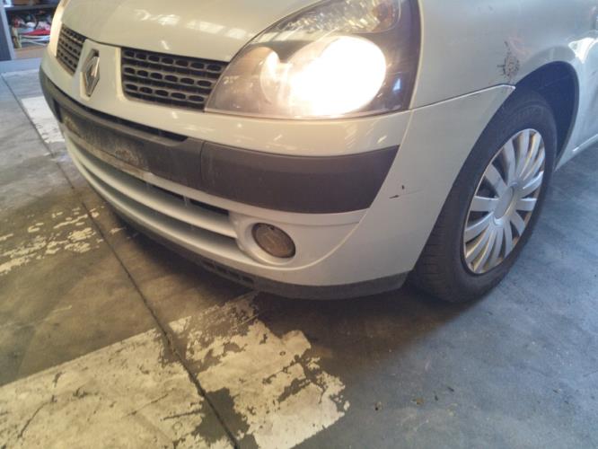 Image Pare choc avant - RENAULT CLIO 2