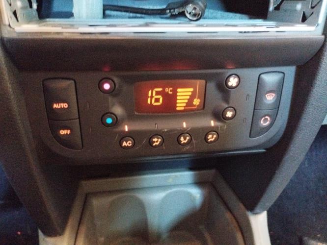 Image Commande chauffage - RENAULT CLIO 2