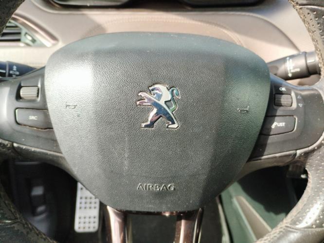 Image Air bag conducteur - PEUGEOT 2008 1