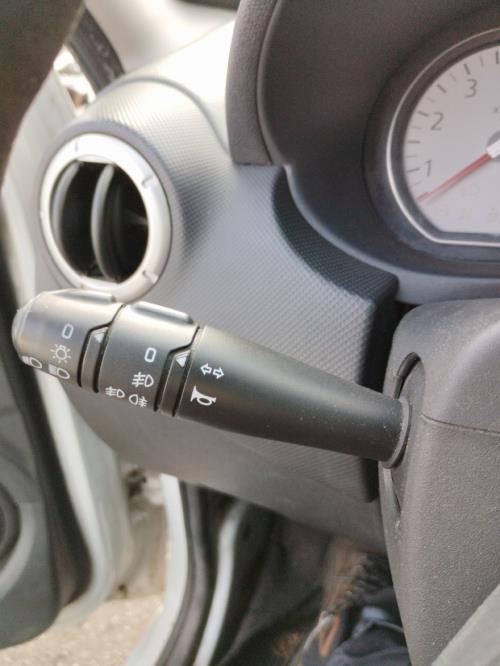 Image Commodo phare - DACIA SANDERO 1