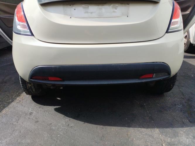 Image Pare choc arriere - LANCIA YPSILON 5