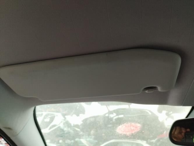 Image Pare soleil gauche - PEUGEOT 2008 1