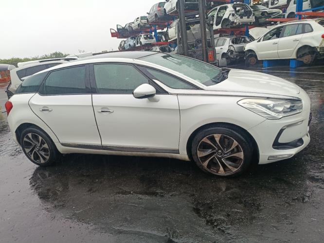 Image Porte avant droit - CITROEN DS5
