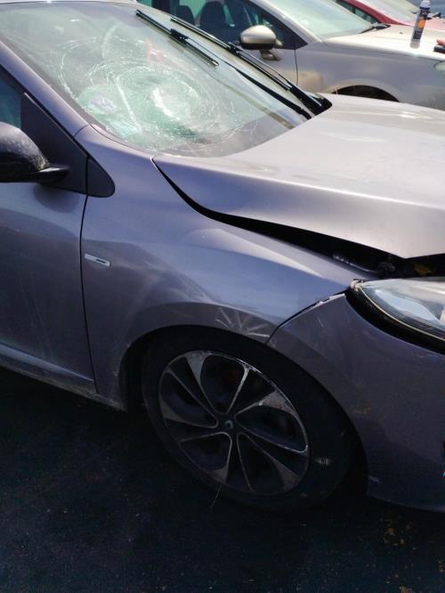 Image Aile avant droit - RENAULT MEGANE 3