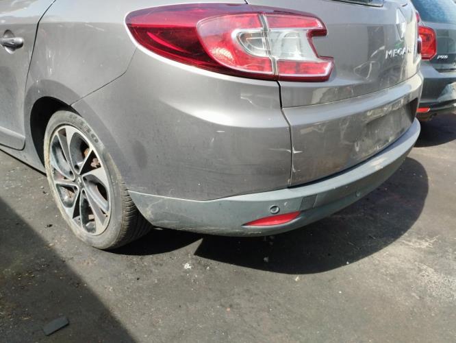 Image Pare choc arriere - RENAULT MEGANE 3