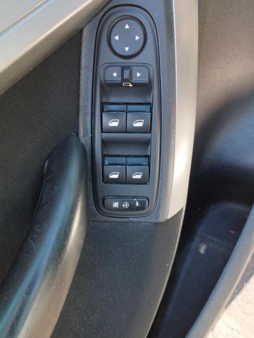 Image Interrupteur de leve vitre avant gauche - CITROEN C4 PICASSO 1