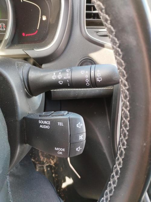 Image Com (Bloc Contacteur Tournant+Commodo Essuie Glace+Commodo Phare) - RENAULT SCENIC 4