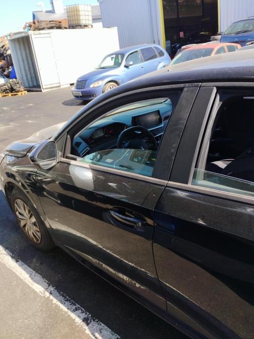 Image Porte avant gauche - PEUGEOT 208 2