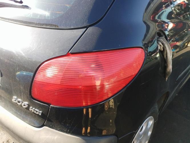 Image Feu arriere principal droit (feux) - PEUGEOT 206