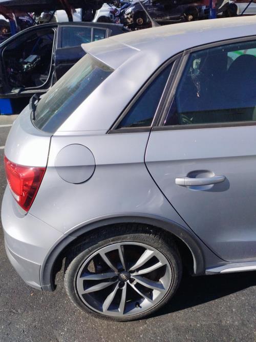 Image Trappe d'essence - AUDI A1 1