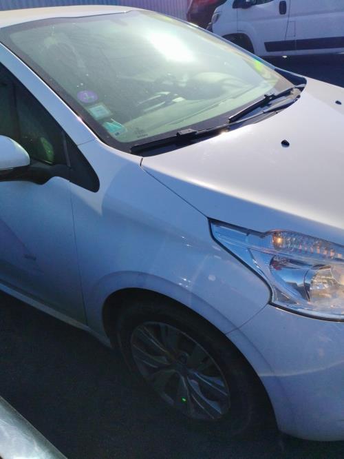 Image Aile avant droit - PEUGEOT 208 1