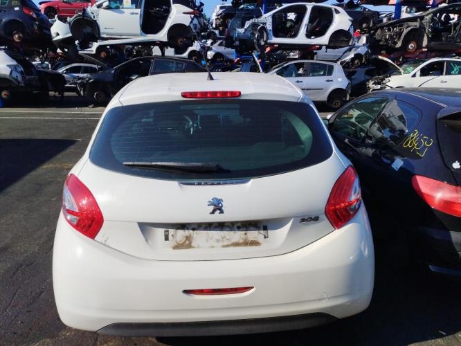 Image Malle/Hayon arriere - PEUGEOT 208 1
