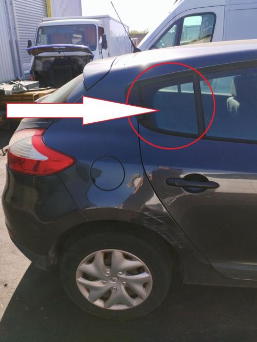 Image Custode arriere droit (porte) - RENAULT MEGANE 3