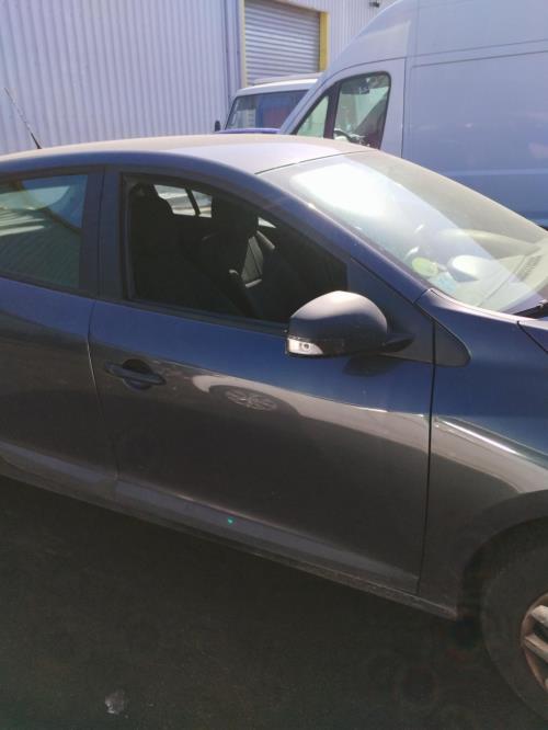 Image Porte avant droit - RENAULT MEGANE 3
