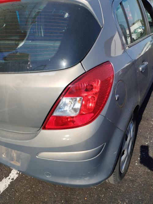 Image Feu arriere principal droit (feux) - OPEL CORSA D