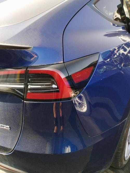 Image Feu arriere principal droit (feux) - TESLA MODEL Y 5YJY 1