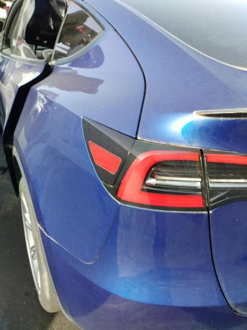 Image Feu arriere principal gauche (feux) - TESLA MODEL Y 5YJY 1