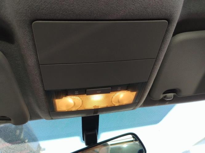 Image Eclairage de plafonnier - OPEL CORSA D