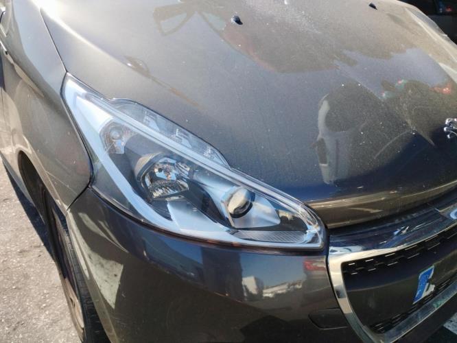 Image Optique avant principal droit (feux)(phare) - PEUGEOT 208 1