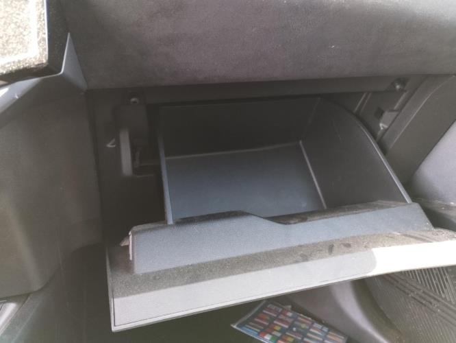 Image Bouton de coffre - RENAULT CLIO 6
