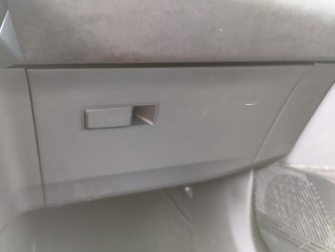 Image Bouton de coffre - RENAULT CLIO 6