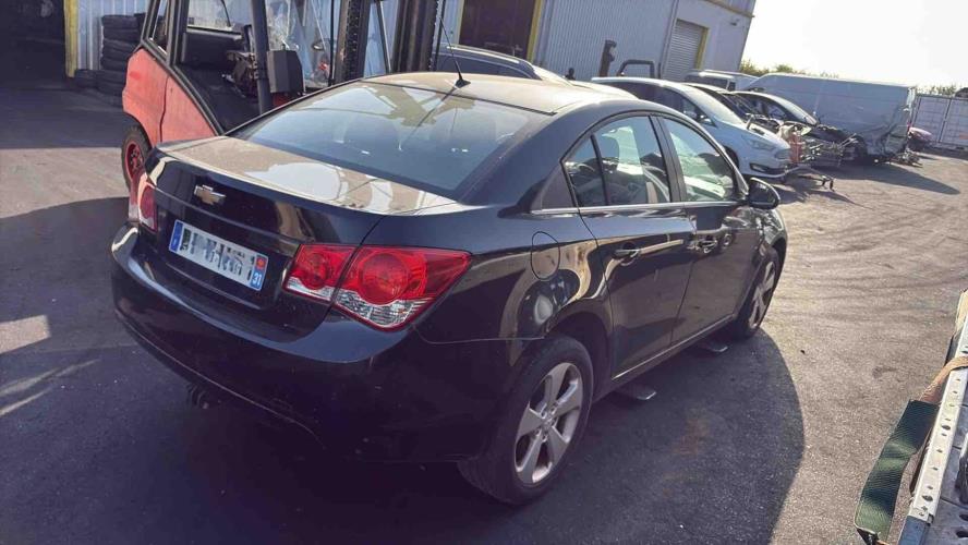 Image Feu arriere secondaire droit (feux) - CHEVROLET CRUZE