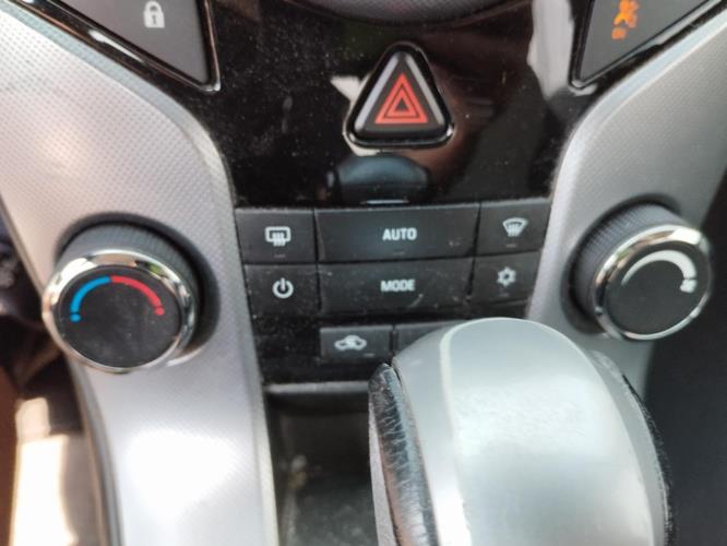 Image Commande chauffage - CHEVROLET CRUZE
