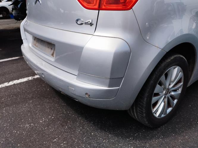 Image Pare choc arriere - CITROEN C4 PICASSO 1