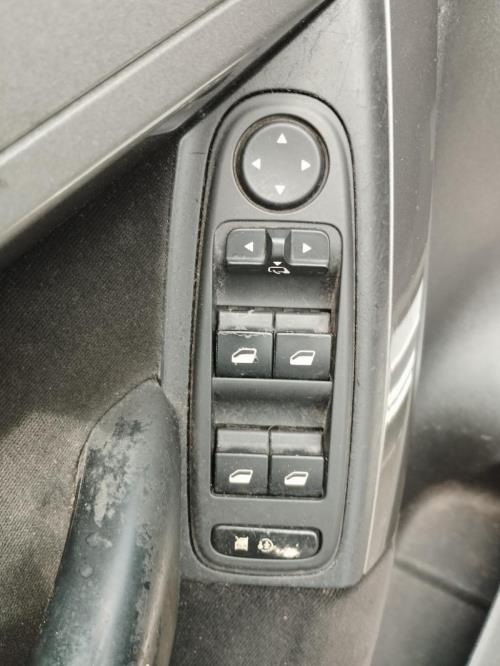 Image Interrupteur de leve vitre avant gauche - CITROEN C4 PICASSO 1