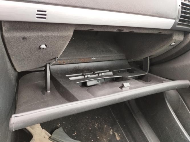 Image Boite a gants - PEUGEOT 407