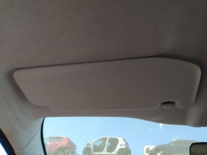 Image Pare soleil gauche - PEUGEOT 208 1