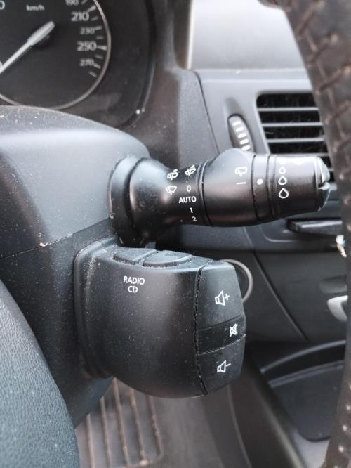 Image Com (Bloc Contacteur Tournant+Commodo Essuie Glace+Commodo Phare) - RENAULT LAGUNA 3