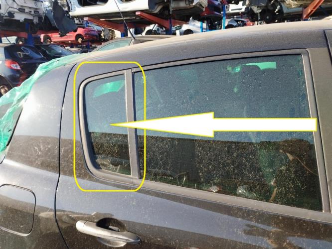 Image Custode arriere droit (porte) - RENAULT CLIO 3