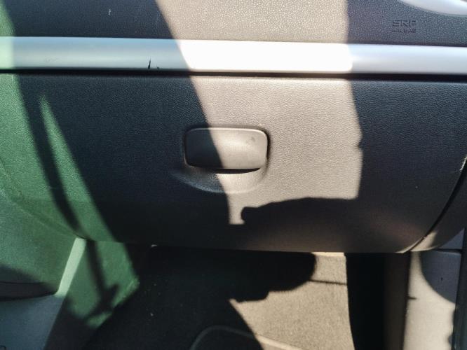 Image Boite a gants - RENAULT CLIO 3