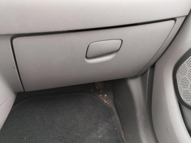 Image Boite a gants - RENAULT ZOE 1