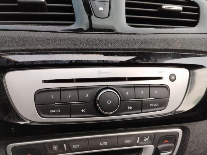 Image Autoradio d'origine - RENAULT GRAND SCENIC 3