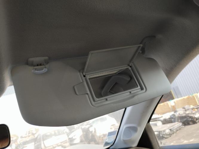 Image Pare soleil droit - OPEL CORSA F