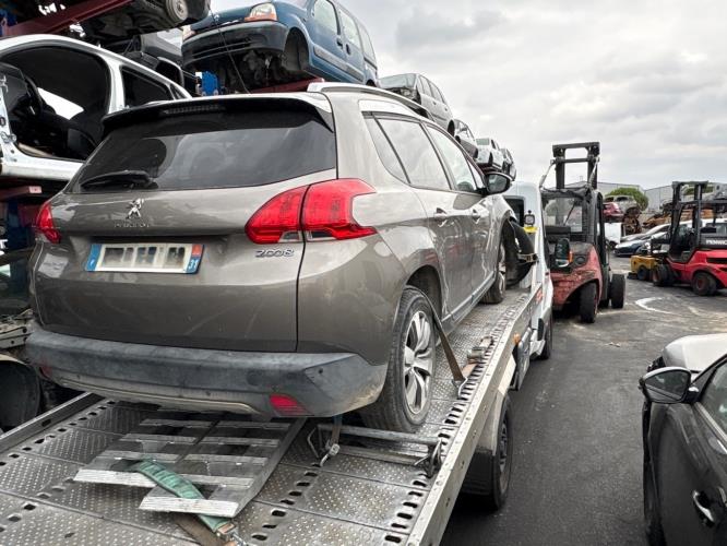 Image Pare choc arriere - PEUGEOT 2008 1