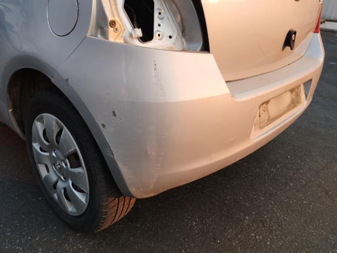 Image Pare choc arriere - TOYOTA YARIS 2